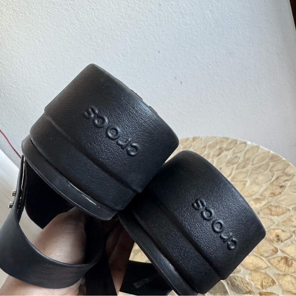 Crocs Women's Black Brooklyn Low Wedge platform Sandals size 11 - Picture 9 of 10